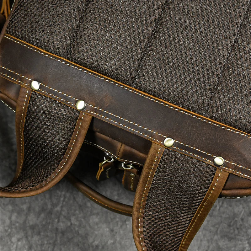 Mochila Lester Sartorial em Couro Legítimo - Lester