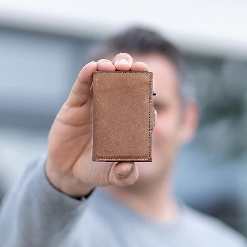 Carteira de Couro com Proteção RFID - Lester